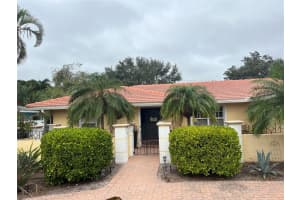 513 WHITFIELD AVENUE, SARASOTA, FL 34243 Sold 02/21/24