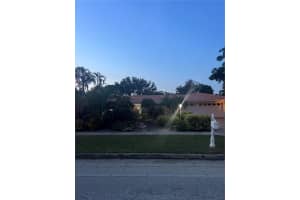 513 WHITFIELD AVENUE, SARASOTA, FL 34243 Sold 02/21/24