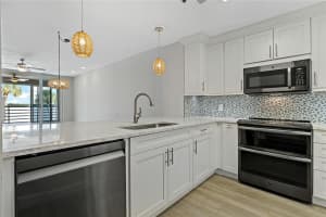 615 DREAM ISLAND ROAD, LONGBOAT KEY, FL 34228 Sold 01/31/24