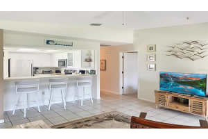 1327 SIESTA BAYSIDE DRIVE, SARASOTA, FL 34242 - MLS#MFRA4589569