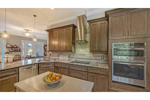 4231 65TH TERRACE, SARASOTA, FL 34243 Sold 02/05/24