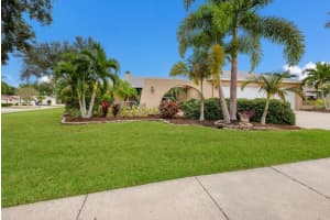 6901 EASTON COURT, SARASOTA, FL 34238 Sold 01/19/24