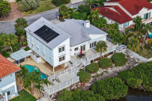 4004 BAYSIDE DRIVE, BRADENTON, FL 34210 Sold 05/31/24
