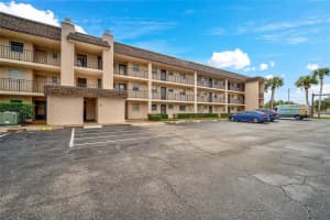 102 CAPRI ISLES BOULEVARD, VENICE, FL 34292 Sold 02/28/25