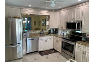 6101 34TH STREET, BRADENTON, FL 34210 Sold 04/26/24