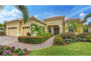8240 LARKSPUR CIRCLE, SARASOTA, FL 34241 Sold 01/22/24