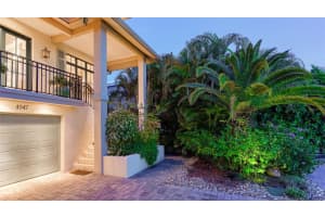 4947 COMMONWEALTH DRIVE, SARASOTA, FL 34242 Sold 08/19/24