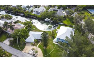 612 MARBURY LANE, LONGBOAT KEY, FL 34228 Sold 11/15/24