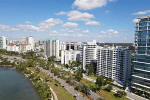 555 GULFSTREAM AVENUE, SARASOTA, FL 34236 Sold 04/30/24