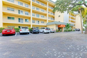 8635 MIDNIGHT PASS ROAD, SARASOTA, FL 34242 Sold 06/07/24