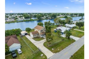 2492 27TH STREET, OKEECHOBEE, FL 34974 Sold 01/11/24