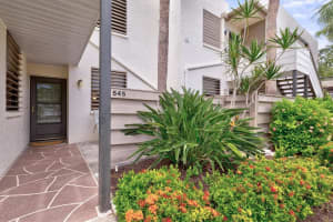 545 LAKESIDE DRIVE, BRADENTON, FL 34210 Sold 02/29/24