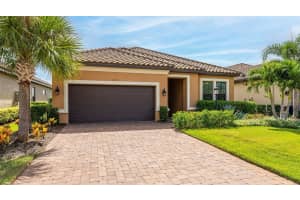4511 TERRAZZA COURT, LAKEWOOD RANCH, FL 34211 - MLS#MFRA4590660