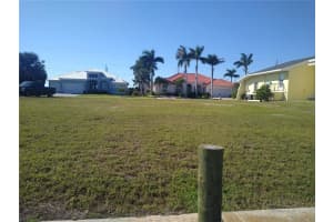 116 COLONIAL STREET, PORT CHARLOTTE, FL 33952 - MLS#MFRA4590666