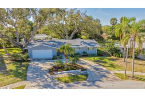 6806 HALF MOON DRIVE, SARASOTA, FL 34231 Sold 07/11/24