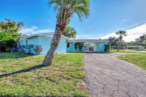 6605 COLONIAL DRIVE, SARASOTA, FL 34231 Sold 01/04/24
