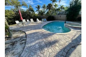451 AVENIDA DE MAYO, SARASOTA, FL 34242 Sold 01/28/25
