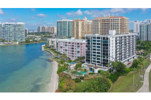 11 SUNSET DRIVE, SARASOTA, FL 34236 Sold 09/05/24