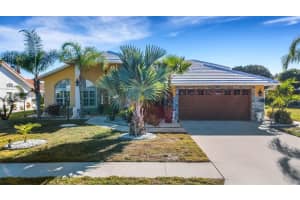 5847 SANDY POINTE DRIVE, SARASOTA, FL 34233 Sold 02/21/24
