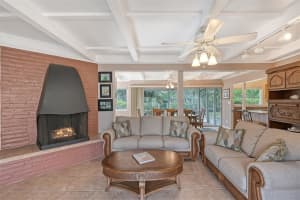 480 ISLAND CIRCLE, SARASOTA, FL 34242 Sold 02/23/24