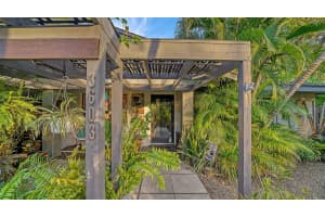 3603 ALMERIA AVENUE, SARASOTA, FL 34239 Sold 02/28/24