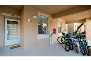 923 FAIRWAY COVE LANE, BRADENTON, FL 34212 Sold 04/03/24