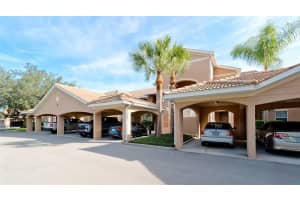 923 FAIRWAY COVE LANE, BRADENTON, FL 34212 Sold 04/03/24