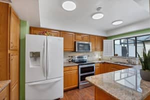 3938 GLEN OAKS MANOR DRIVE, SARASOTA, FL 34232 Sold 01/19/24