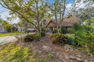 5776 SHADY BROOK WAY, SARASOTA, FL 34243 Sold 03/08/24
