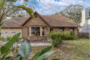 5776 SHADY BROOK WAY, SARASOTA, FL 34243 Sold 03/08/24