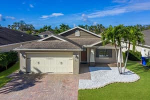 302 SAN LORENZO COURT, BRADENTON, FL 34208 Sold 06/24/24