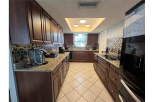 4719 CAPRI AVENUE, SARASOTA, FL 34235 Sold 03/06/24