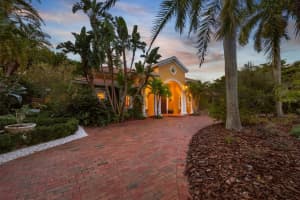 614 OWL WAY, SARASOTA, FL 34236 Sold 07/19/24