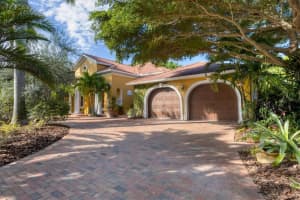 614 OWL WAY, SARASOTA, FL 34236 Sold 07/19/24