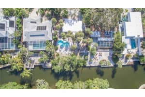 451 AVENIDA DE MAYO, SARASOTA, FL 34242 Sold 01/28/25