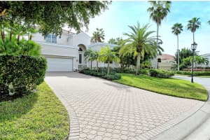 3563 FAIR OAKS LANE, LONGBOAT KEY, FL 34228 Sold 09/20/24
