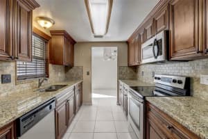 10212 WEXFORD COURT, TAMPA, FL 33615 Sold 01/17/24