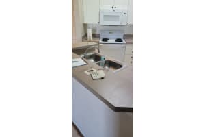 5152 NORTHRIDGE ROAD, SARASOTA, FL 34238 Sold 01/11/24