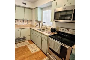 3900 ROXANE BOULEVARD, SARASOTA, FL 34235 Sold 02/29/24