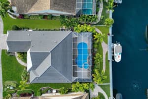 560 MAST DRIVE, BRADENTON, FL 34208 Sold 02/29/24