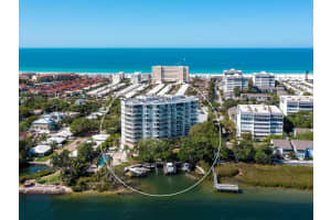 1660 SUMMERHOUSE LANE, SARASOTA, FL 34242 Sold 01/15/25