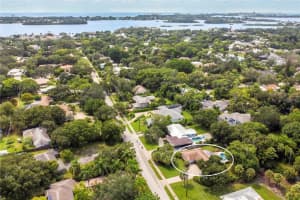 1801 FIELD ROAD, SARASOTA, FL 34231 Sold 01/29/24