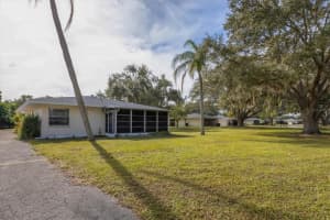 3306 RAMBLEWOOD DRIVE, SARASOTA, FL 34237 Sold 01/12/24