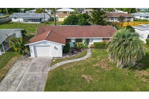 3237 KENMORE DRIVE, SARASOTA, FL 34231 Sold 01/05/24