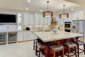 1280 DOLPHIN BAY WAY, SARASOTA, FL 34242 Sold 06/06/24