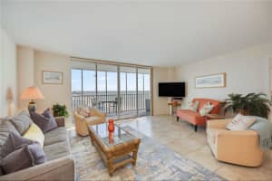 6300 MIDNIGHT PASS ROAD, SARASOTA, FL 34242 Sold 07/17/24