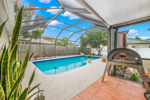 7626 37TH STREET CIRCLE, SARASOTA, FL 34243 Sold 02/16/24