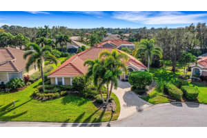4794 Hanging Moss Ln, Sarasota, FL 34238, Sold 12/30/23