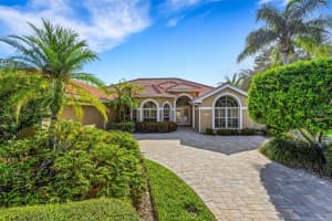 4794 Hanging Moss Ln, Sarasota, FL 34238, Sold 12/30/23
