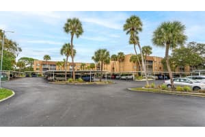 1520 GLEN OAKS DRIVE, SARASOTA, FL 34232 Sold 10/21/24